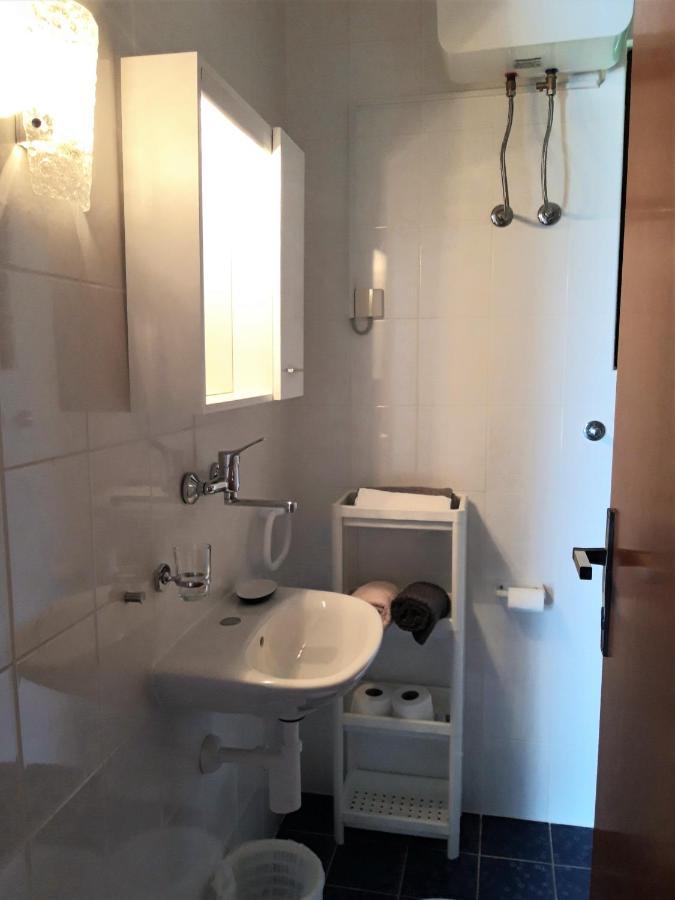 Apartments Marta Рогозниця Екстер'єр фото