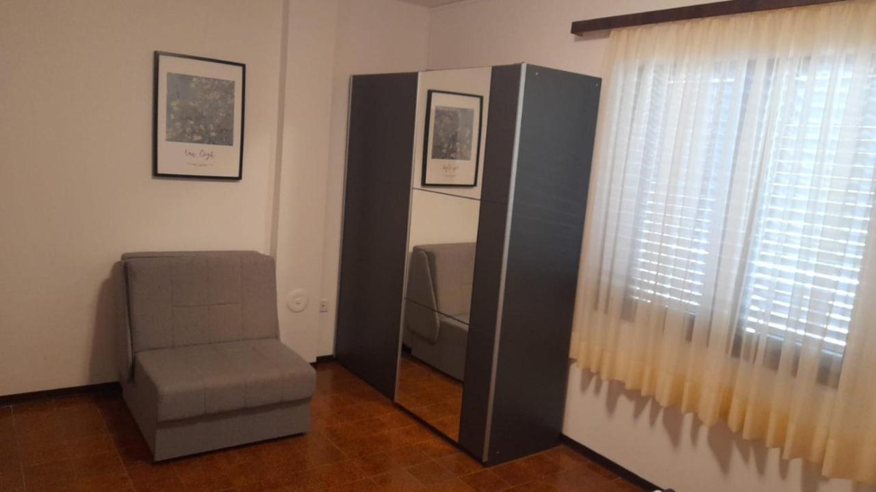 Apartments Marta Рогозниця Екстер'єр фото